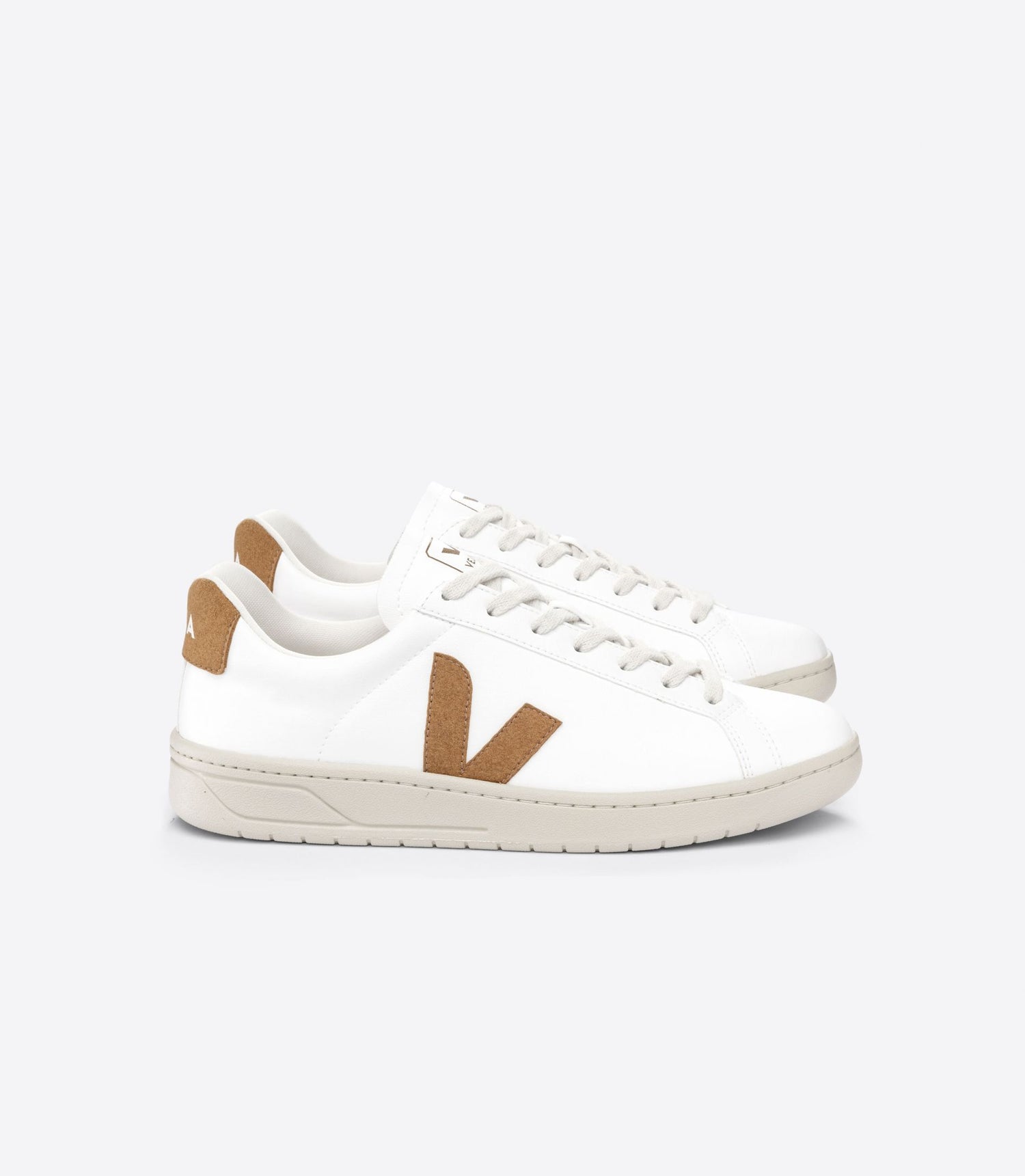 Veja Urca CWL White Camel - Village Soccer Shop