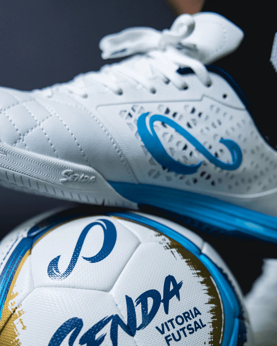 Senda Athletics USHUAIA Pro 2.0 Futsal Shoe - White/Blue