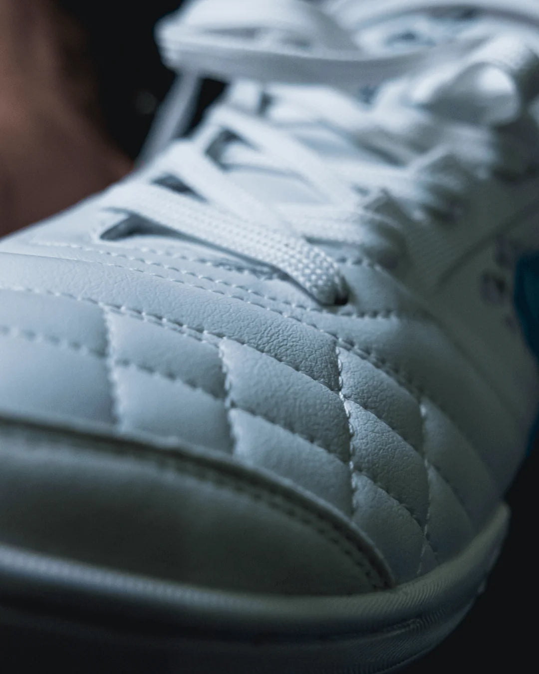 Senda Athletics USHUAIA Pro 2.0 Futsal Shoe - White/Blue