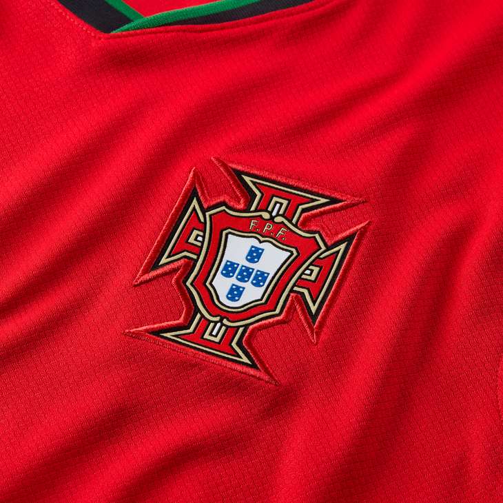 Nike Portugal 2024/25 Home Mens Stadium Jersey