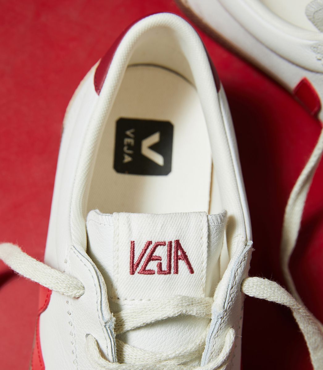 Veja Volley Leather - White Pekin Bark