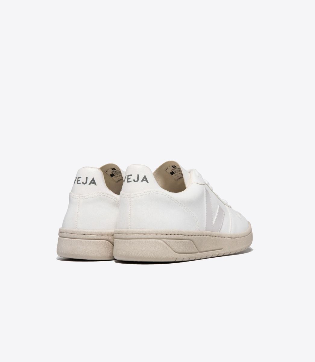 Veja V-10 CWL Full White - Village Soccer Shop
