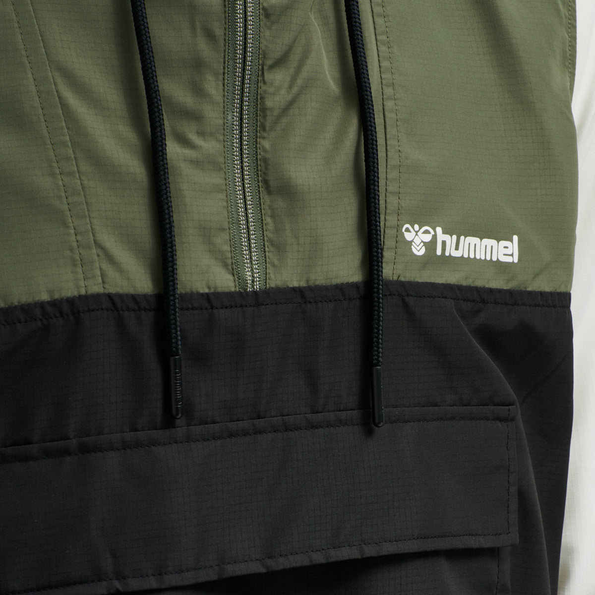 Hummel hmlATON Half Zip Jacket - Beetle