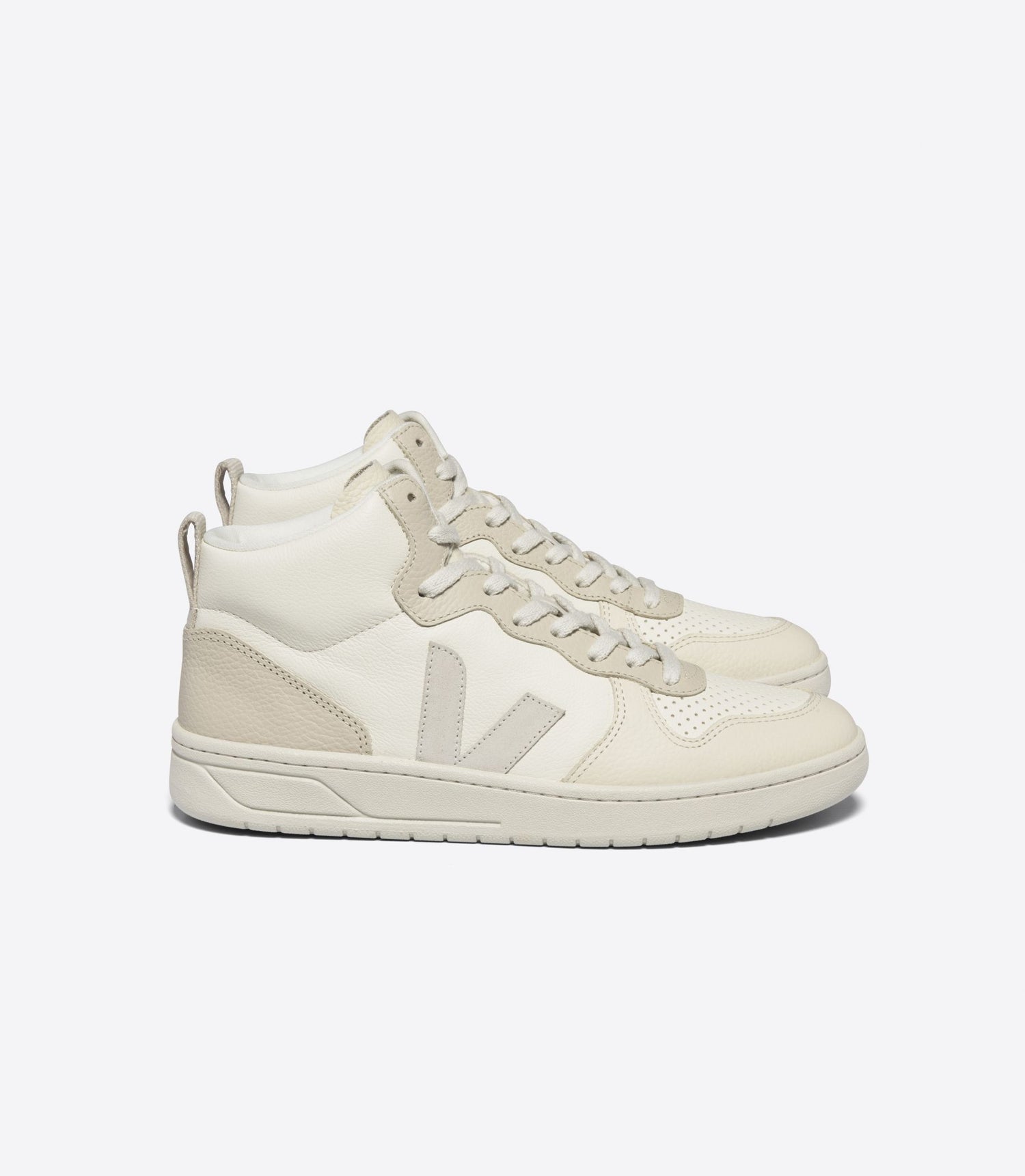 Veja V-15 Chromefree Leather Cashew Pierre Multico - Village Soccer Shop