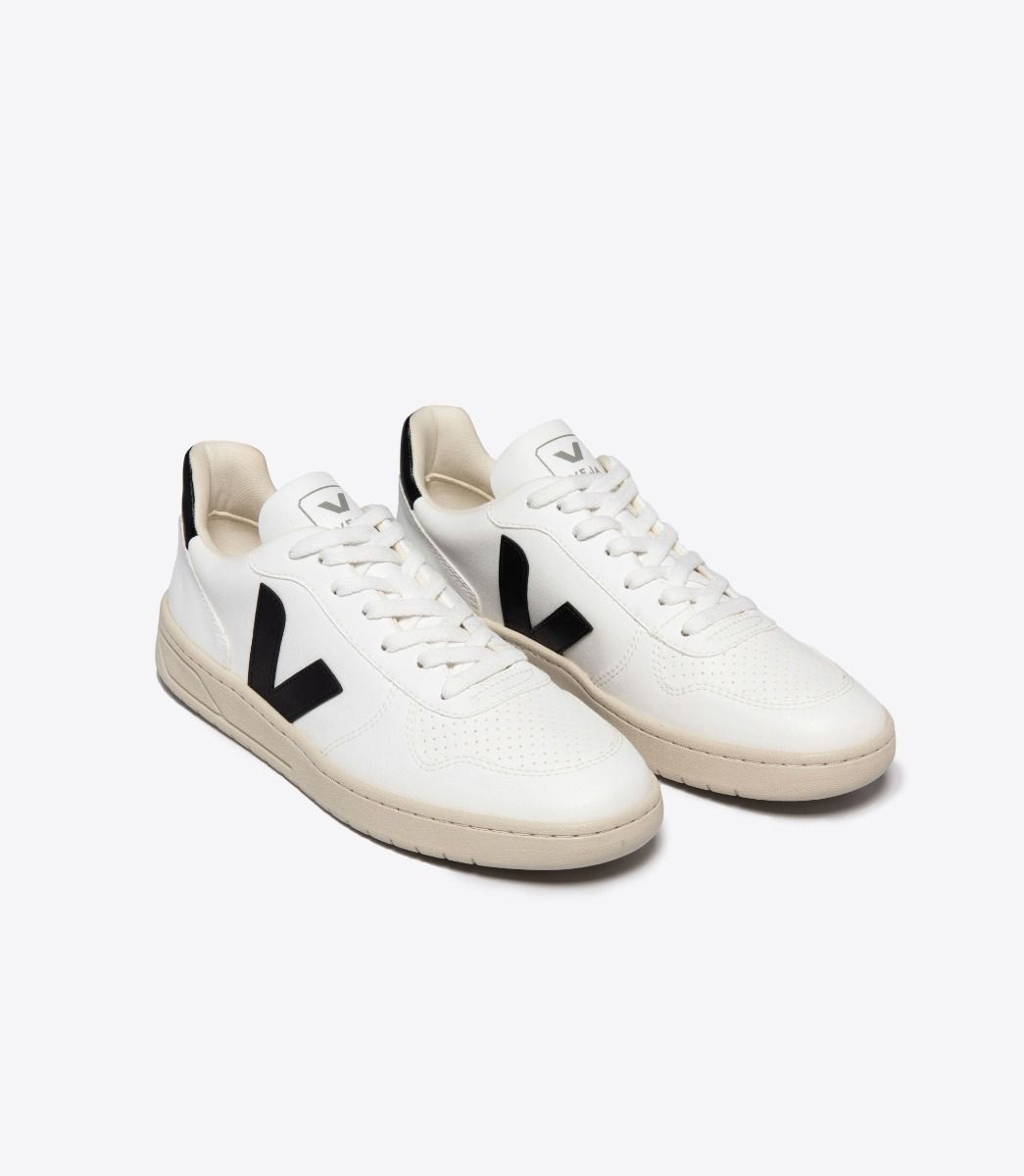 Veja V-10 CWL White Black - Village Soccer Shop